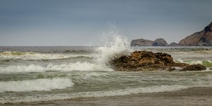 Crashing waves at Kehoe Beach